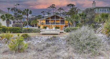 13 Dune Lane - Oceanfront, Large Screened Porch and Private Pool