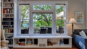 TV, fireplace, DVD player, offices