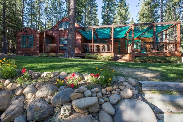 Exterior - Ward Creek Cabin By Tahoe Getaways - Dog OK, Close to Trails and Lake (Tahoe City)