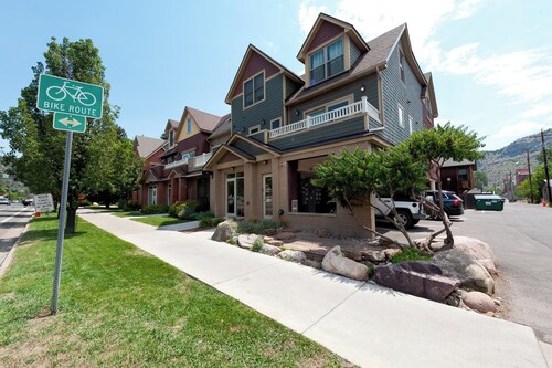 Heart of Downtown Durango - Pet Friendly Condo with Views - AC