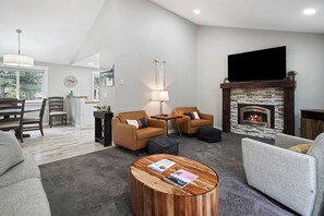 TV, fireplace, DVD player, books