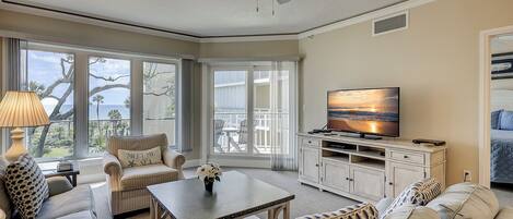 Smart TV, DVD player