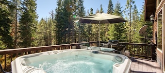 Woodside By Tahoe Getaways - West Shore 4BR with Private Hot Tub, Pool Table Dog OK