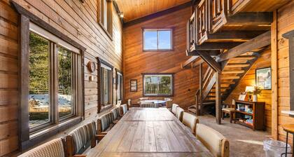 Less than a Mile from Lifts! Spacious Deck with Fire Pit and Scenic Views