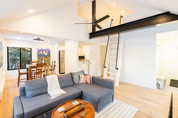 Fernseher, Kamin, Computerbildschirme