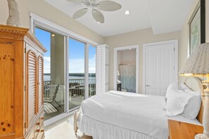 4 عدّة غرف نوم ومكواة/لوح كي وواي فاي مجانًا وملاءات أسرّة