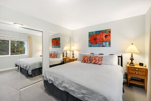 4 habitaciones, acceso a internet y ropa de cama