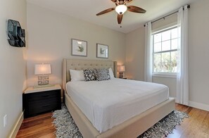 6 chambres, fer et planche à repasser, Wi-Fi gratuit, draps fournis