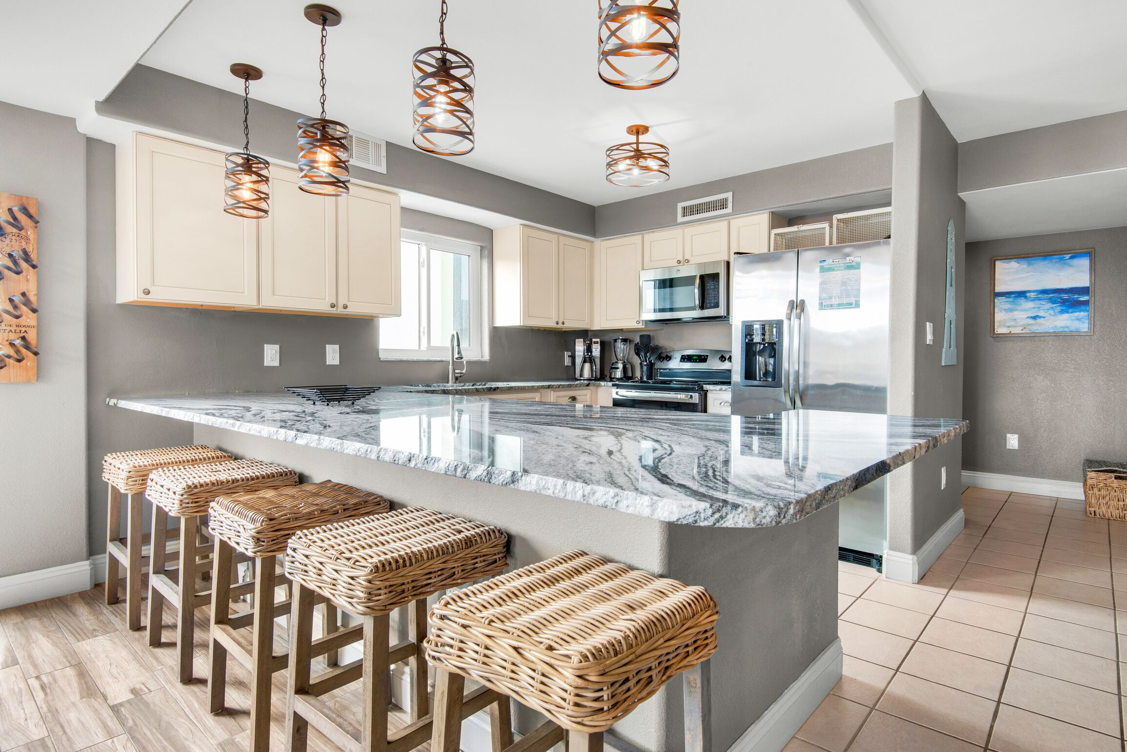 We❤️Snowbirds-Heart of Destin-Sun Room-Pool-Walk 2 Beach-Shoreline Towers 3021