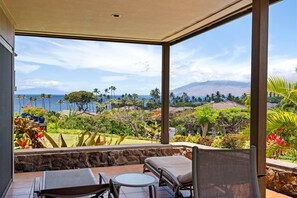 Terrace/patio - Wailea Elua 2003 - Ground Level Gem -Oceanfront Property W/ Tropical Grounds (Wailea, Maui)