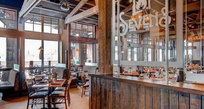 Enjoy Crystal Peak Lodge 7304, aSki-in/Ski-out condo at the Base of Peak 7.