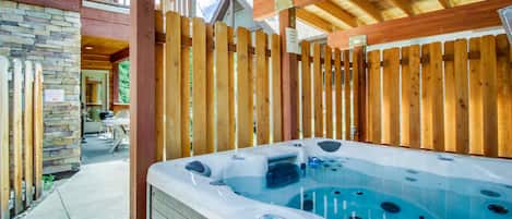 Bain à remous extérieur