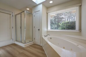 Shower, towels