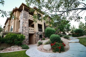 Unclassified image, 5 of 41, button