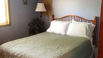 3 bedrooms, iron/ironing board, free WiFi, bed sheets