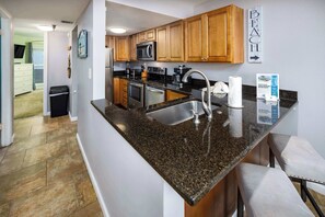 Fridge, microwave, oven, stovetop - Islander (FWB) 501, Spacious gulf front condo (Okaloosa Island)