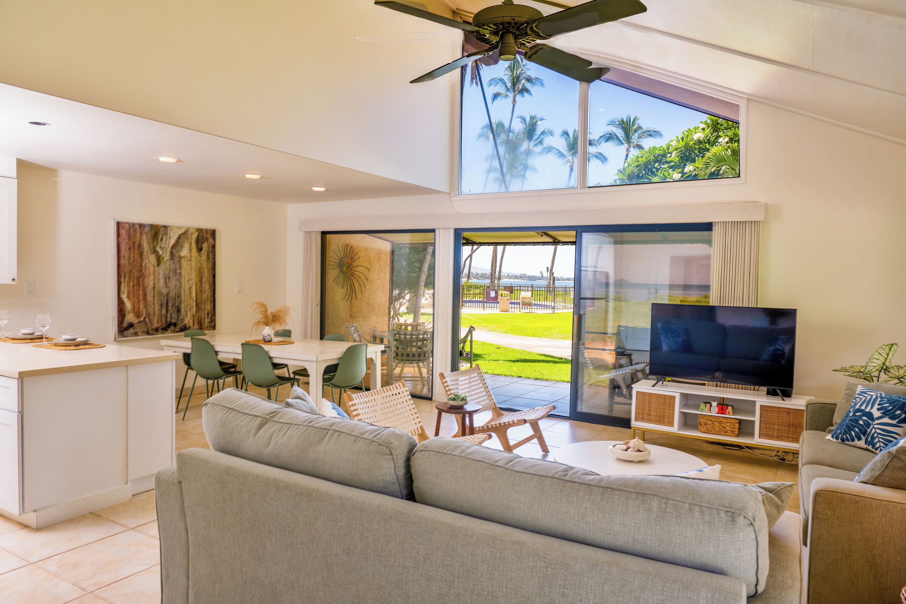 Televisión y reproductor de DVD 