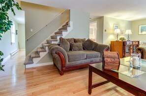 TV, DVD player, stereo