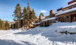 Exterior - Ultimate Group Getaway: Spacious Multi-Level Retreat, Close to Downtown! (Breckenridge)