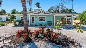 Exterior - The Lady Fish by Duncan Real Estate (Anna Maria)