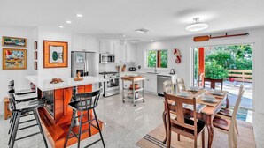 Fridge, microwave, stovetop, dishwasher - The Lady Fish by Duncan Real Estate (Anna Maria)