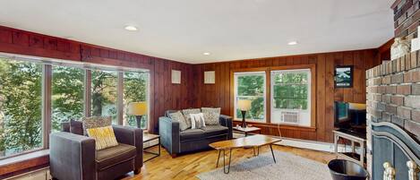 TV, DVD player, books, video library