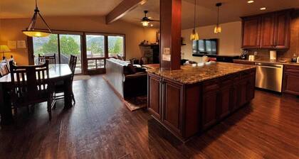 Walk-to-Slopes Townhome at Purgatory Ski Resort