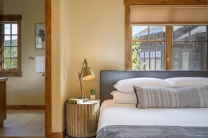 4 habitaciones, tabla de planchar con plancha y wifi gratis 