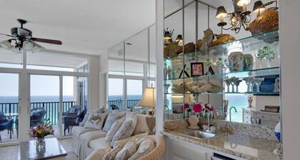 FRONT DE LA PLAGE AVEC BALCON PRIVĂ! OUVERT 8 / 13-18! UNITĂ ĂLĂGANTE DORT 8!