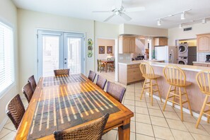 Dining - Beach House 30A Unit #2 Gulf Front Beautiful view! (Santa Rosa Beach)
