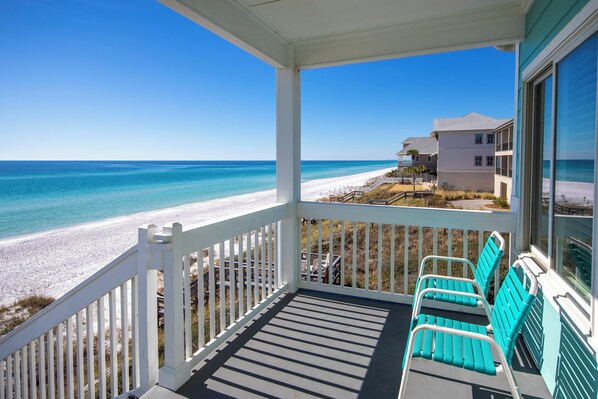 Property grounds - Beach House 30A Unit #2 Gulf Front Beautiful view! (Santa Rosa Beach)