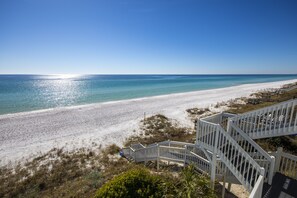 On the beach - Gulf front! Pet Friendly! Beach House 30A Unit #2 - Gulf Front, Dune Allen Beach (Santa Rosa Beach)