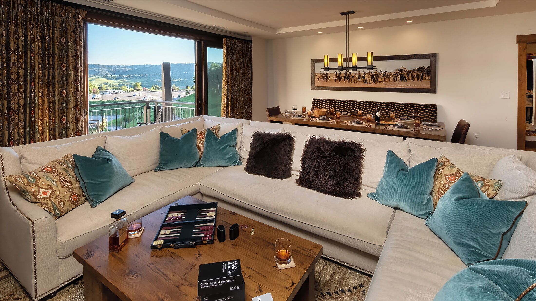 TV, fireplace, offices