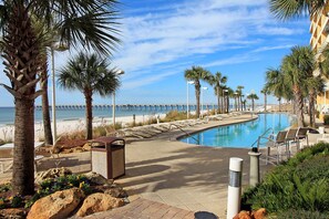A heated pool - ☀️BeachFRONT-Free Beach Service-Calypso 1-609 East☀️ (Panama City Beach)