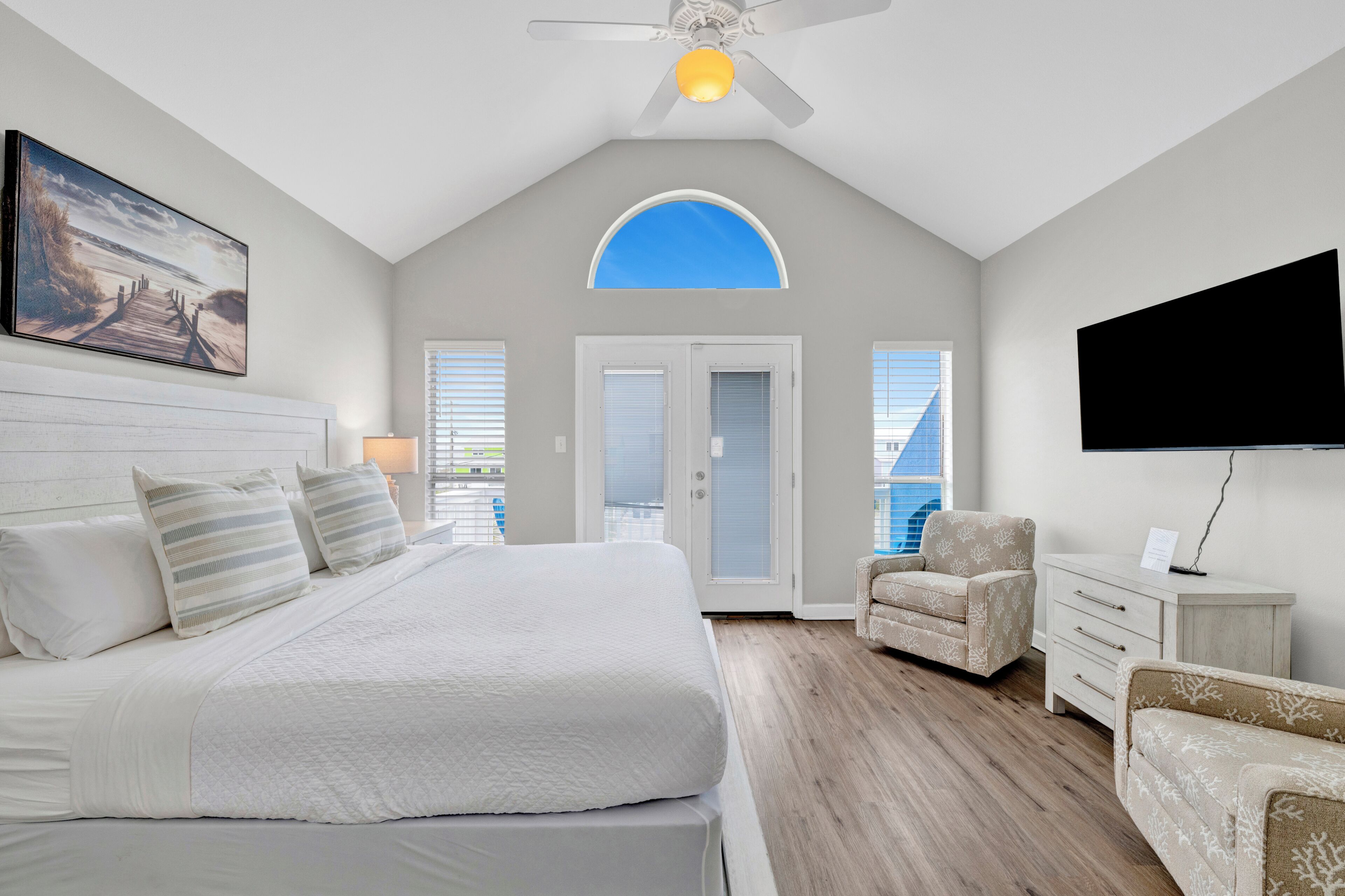 6 habitaciones, tabla de planchar con plancha y wifi gratis 