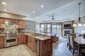 Microonde, forno, lavastoviglie, macchina per tè/caffè