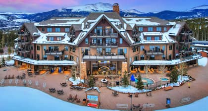 Premium Ski In Ski Out Condo