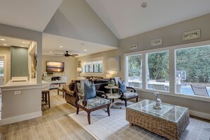 Smart TV, DVD player