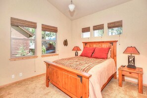 3 chambres, bureau, fer et planche à repasser, Wi-Fi gratuit