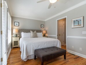 2 chambres, fer et planche à repasser, accès Internet, draps fournis