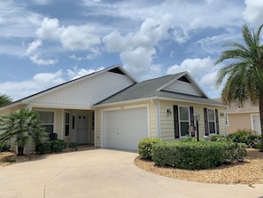 Exterior - Walking Distance to Lake Sumter Landing! Bikes & BBQ Included! (The Villages)