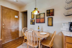 Dining - Rustic Retreat with Seamless Ski-In Access & Effortless Exploration! | PM5C (Breckenridge)