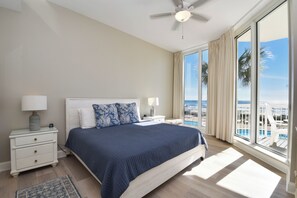 3 bedrooms, iron/ironing board, free WiFi, bed sheets - Tommy Bahama themed beachfront condo w/private balcony! (Destin)