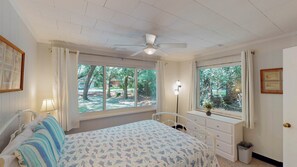 4 habitaciones, tabla de planchar con plancha y wifi gratis 