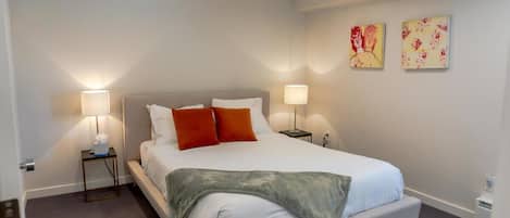 4 Schlafzimmer, Bügeleisen/Bügelbrett, WLAN, Bettwäsche