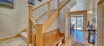 Dog Friendly- Downtown - River Front
