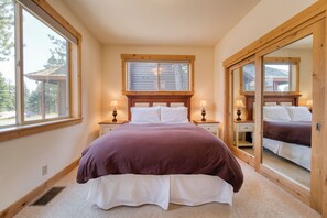 4 chambres, fer et planche à repasser, Wi-Fi gratuit, draps fournis