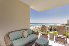 Property grounds - Best Location in The Crescent w/ Endless Views & BEACH CHAIR SERVICE!! (Miramar Beach)
