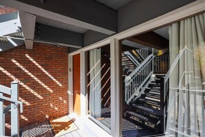 Interior - Iconic Ski Town Charm - Unbeatable Location (Aspen)