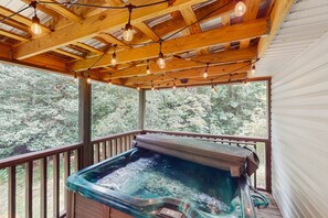 Bain à remous extérieur